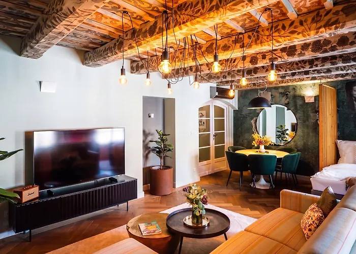 Old Royal Post Boutique Hotel & Premium Suites